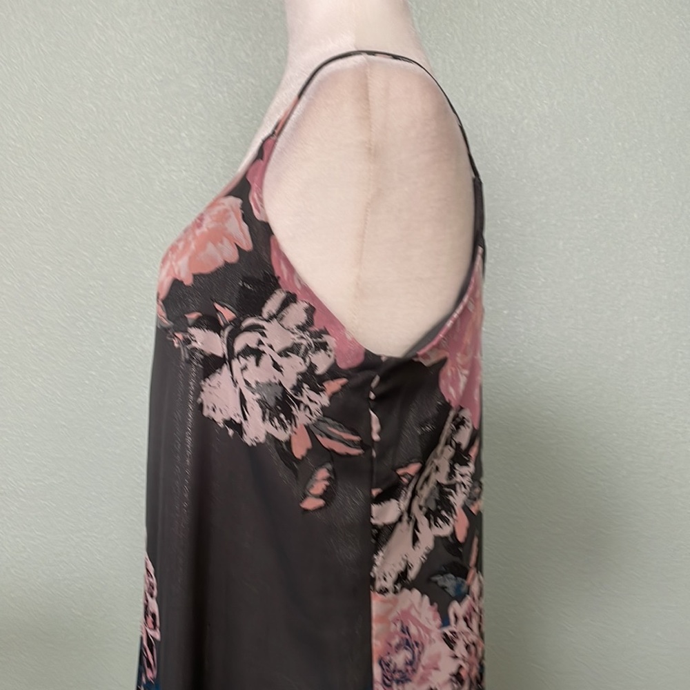 Xhilaration Gray Floral Dress - Picture 4 of 7